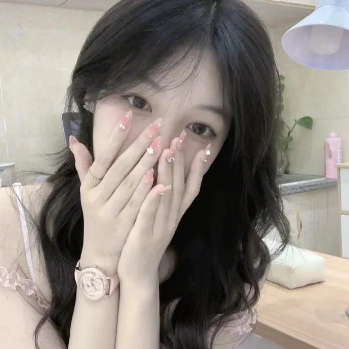 刚开学，我竟然拿下冰山女神教授